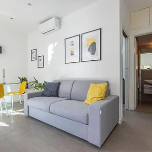 la-casa-dei-miei-apt-con-terrazzo-in-centro.hotels-amalfi.com/