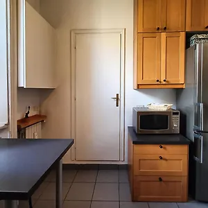 https://sahi-residenza-corso-italia-tre-camere-due-bagni-e-un-salone.italymilanhotels.net